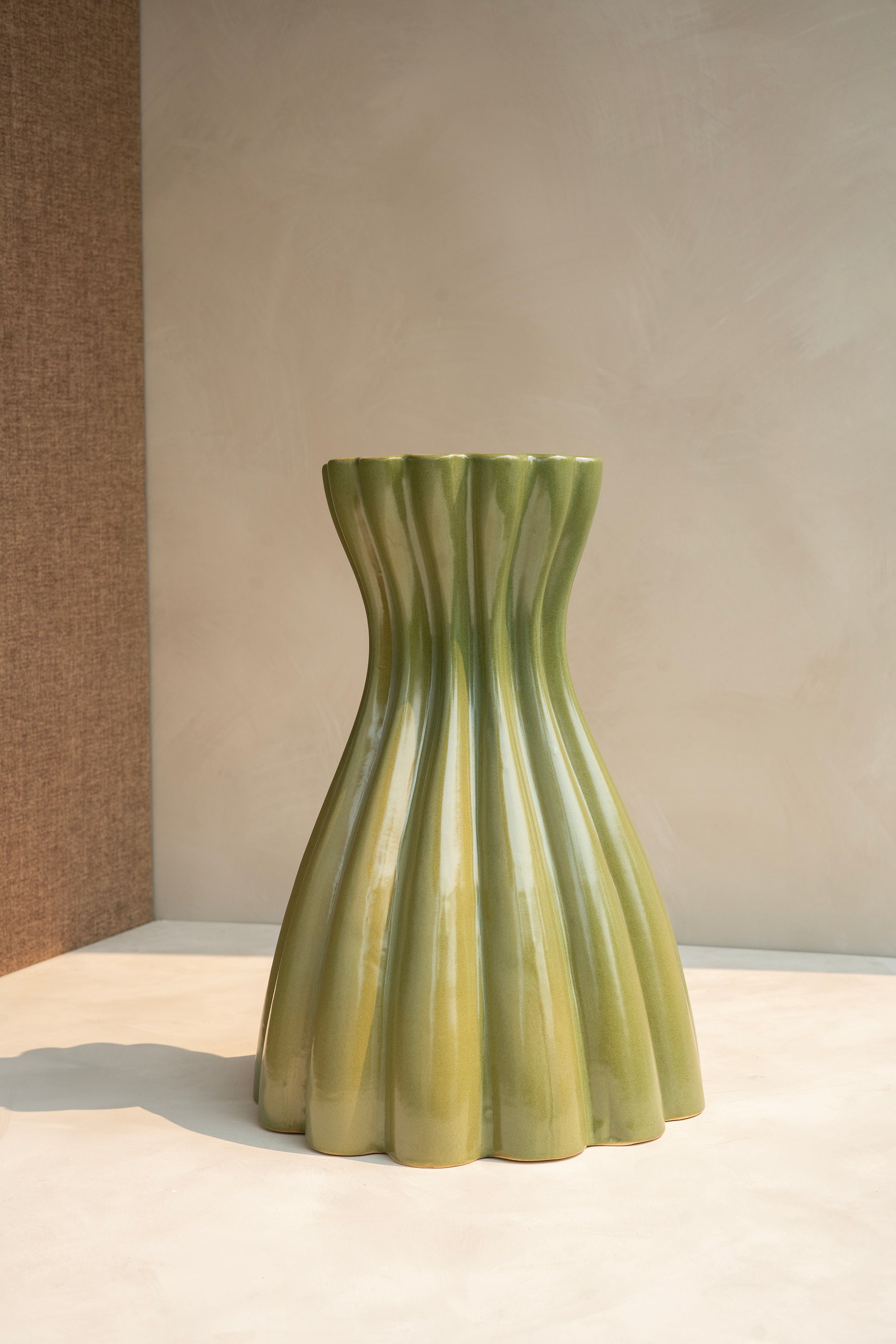 DIN Side Table - Keo Green