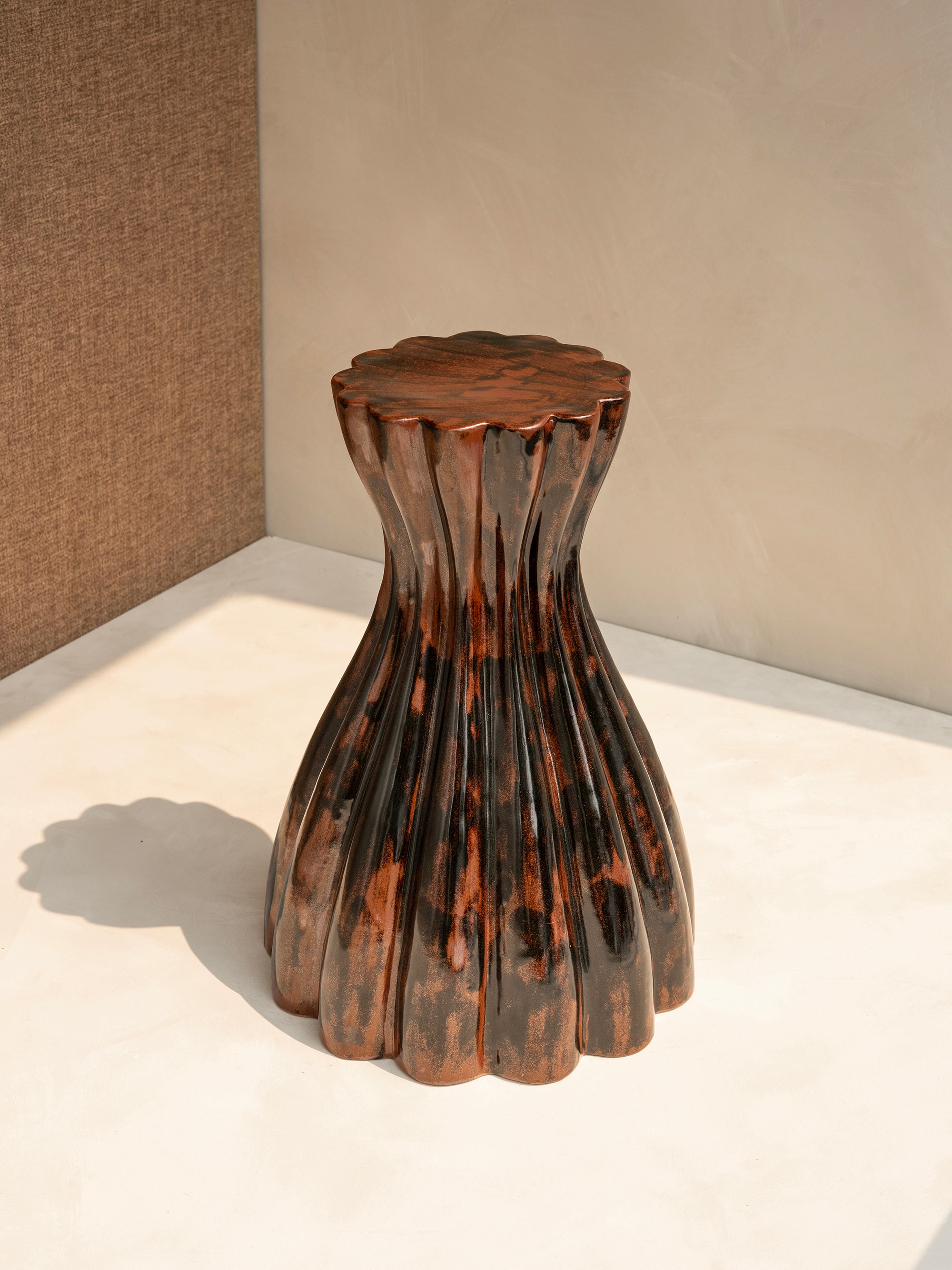 DIN Side Table - Din Daeng Red