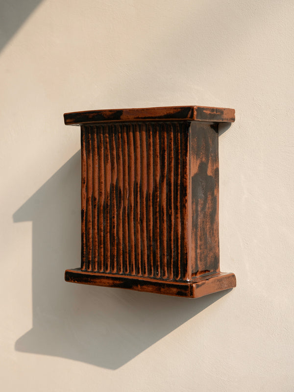 DIN Sconce - Din Daeng Red